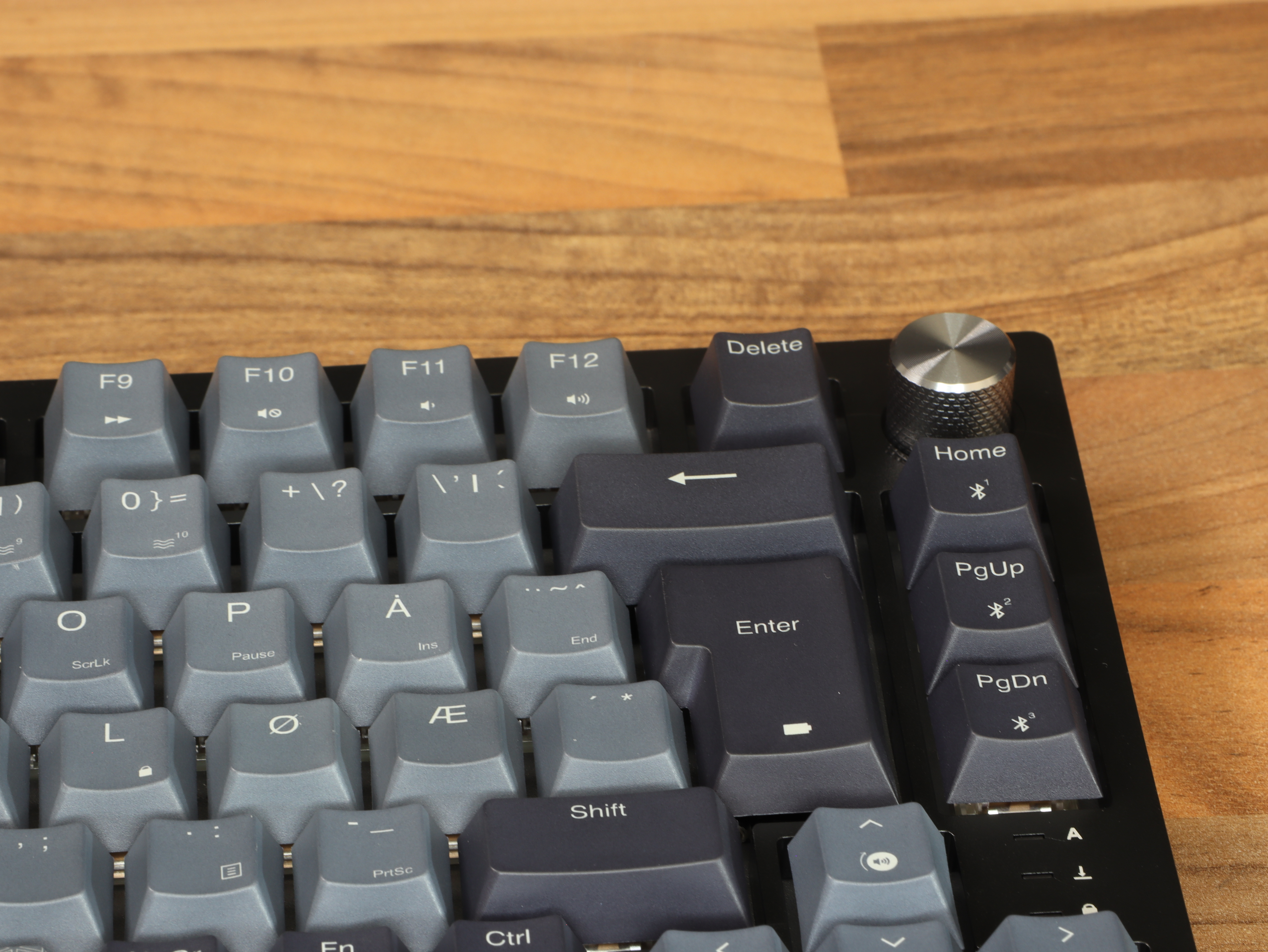 Corsair keyboard gaming Red Wireless switches MLX Plus tastatur K65 mechanical 75%-layout kompakt compact.JPG